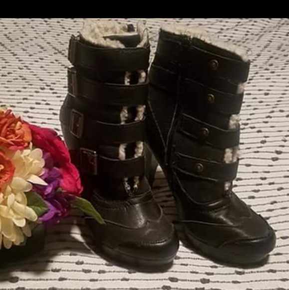 💋QUPID💋Black Multi Buckle Bootie - Picture 2 of 4